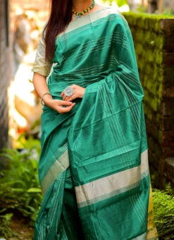 Banglori Raw Silk Rani Green Color Weaving With Tassels In Pallu Festive Wear