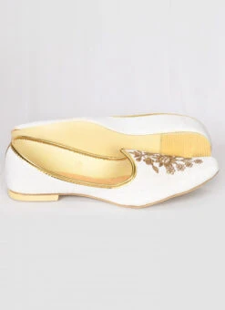 Cream Raw Silk Hand Work Mojri -C Bazaar Shop Cream Raw Silk Hand Work Mojri MFWMRG44 b