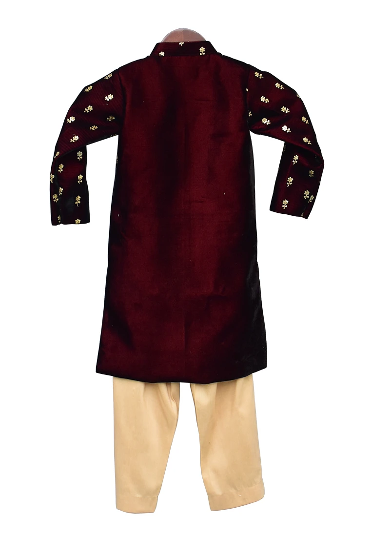 Maroon Velvet Ajkan Kurta Pyjama 3 Maroon Velvet Ajkan Kurta Pyjama - Image 3