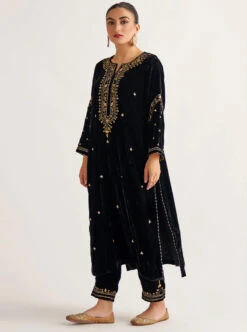 Black Velvet Embroidered Straight Pant Suit Party Wear -C Bazaar Shop black velvet embroidered straight pant suit krdvc30 u