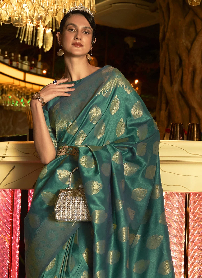 Dark Green Silk Zari Work Saree Festive Wear 4 Dark Green Silk Zari Work Saree Festive Wear - Image 4