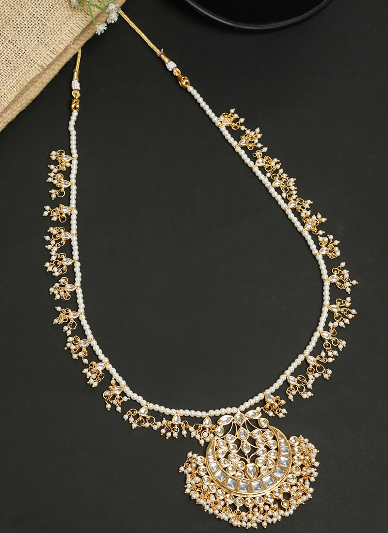 Gold Alloy Necklace Party Wear 3 Gold Alloy Necklace Party Wear - Image 3