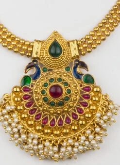Gold Kundan Necklace Set