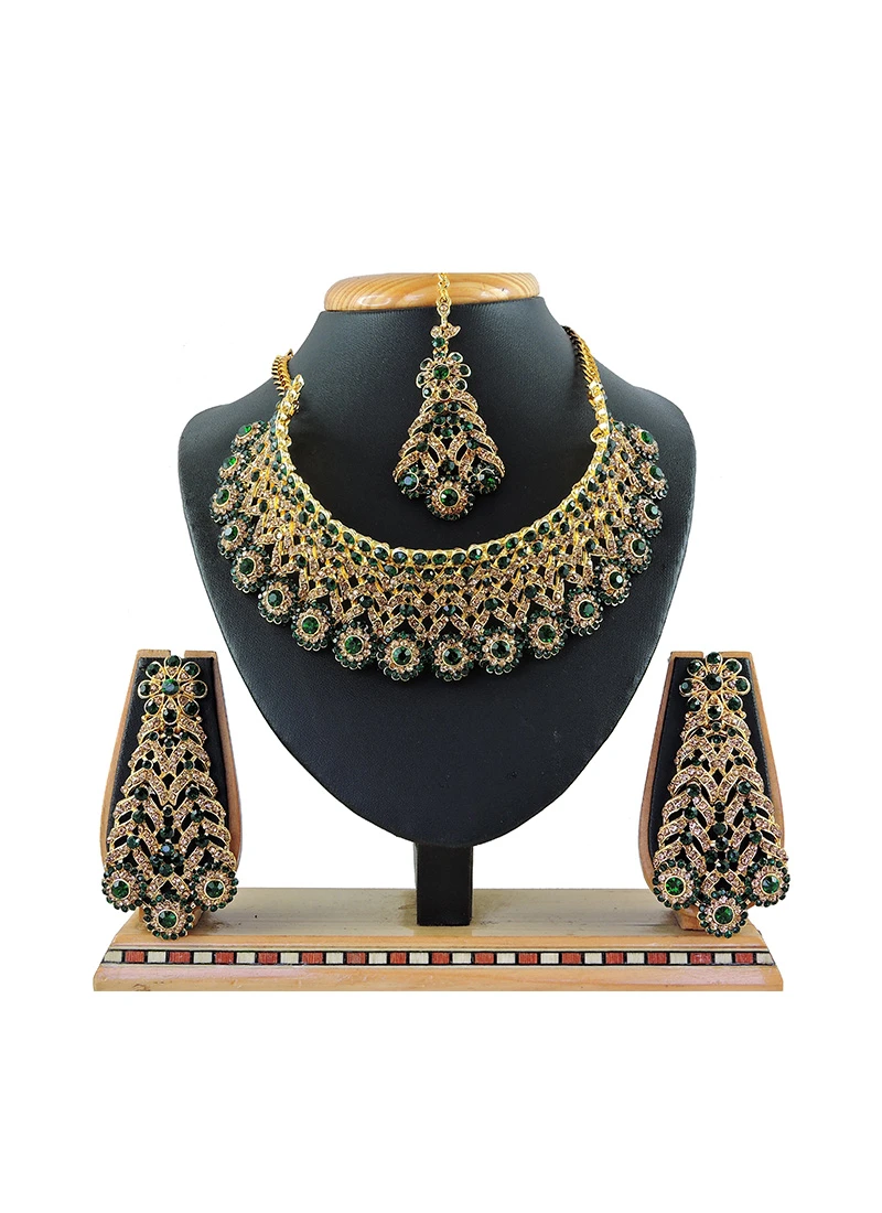 Gold N Green Necklace Set Wedding Wear 3 Gold N Green Necklace Set Wedding Wear - Image 3