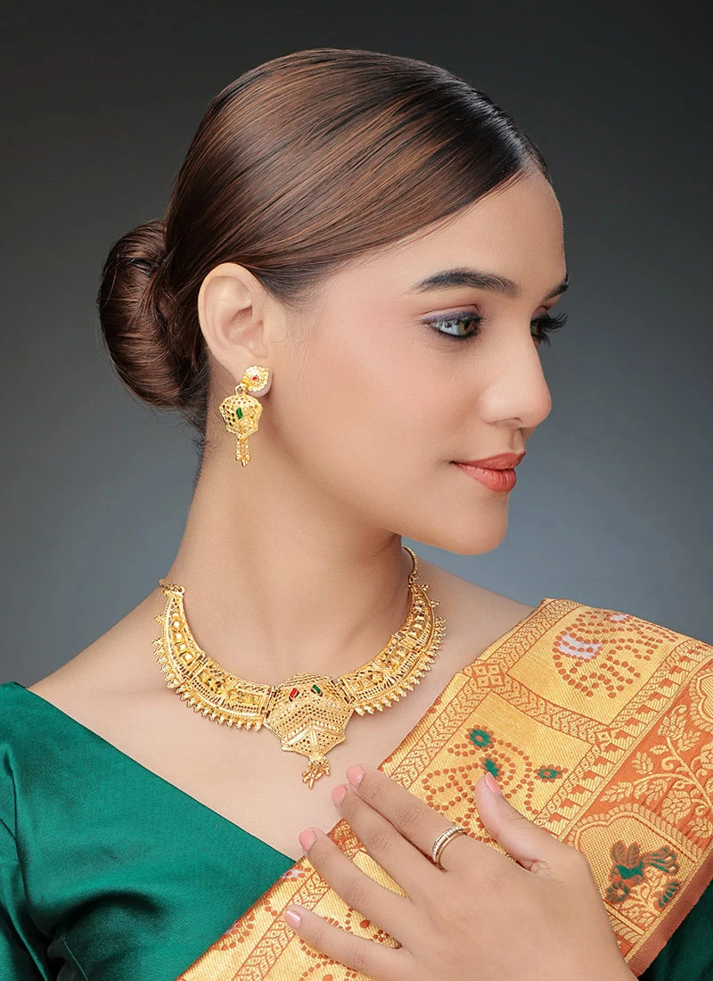 Gold Necklace Set Wedding Wear 2 Gold Necklace Set Wedding Wear - Image 2