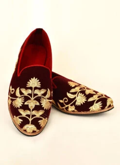 Maroon Faux Leather Embroidered Mojri -C Bazaar Shop maroon faux leather embroidered mojri mfwmrg288 b