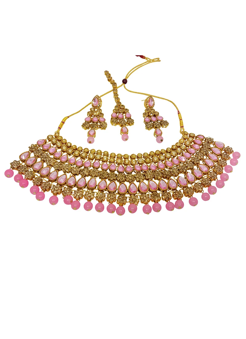 Pink Alloy Kundan Necklace Set With Earrings N Mangtika Party Wear 2 Pink Alloy Kundan Necklace Set With Earrings N Mangtika Party Wear - Image 2