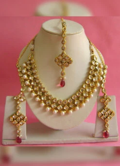 Pink N White Necklace Set Party Wear 5 Pink N White Necklace Set Party Wear -C Bazaar Shop pink n white necklace set jymmnikm35 b