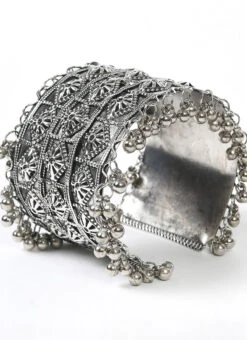 Silver Alloy Bracelets After Six Wear -C Bazaar Shop silver alloy bracelets hjbcrdmf024 b