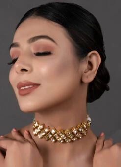 White Kundan Choker Set Party Wear 5 White Kundan Choker Set Party Wear -C Bazaar Shop white kundan choker set jyndfemch002 b