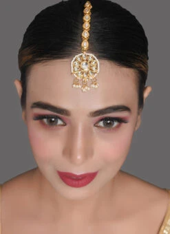 White Kundan N Beads Mangtikka Party Wear -C Bazaar Shop white kundan n beads mangtikka hejdfemdw003 b