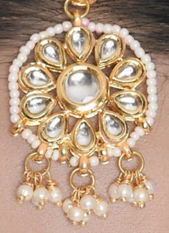 White Kundan N Beads Mangtikka Party Wear