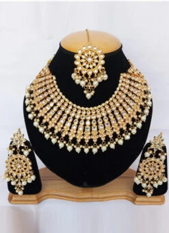 White Necklace Set Wedding Wear -C Bazaar Shop white necklace set jynsmniczb121 b